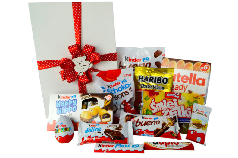 Zestaw słodyczy Kinder w pudełku prezent na urodziny dla dziecka