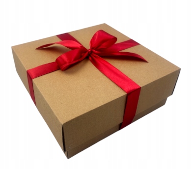 Świąteczna paczka Kinder Święta prezent Wielkanoc zestaw urodziny pudełko