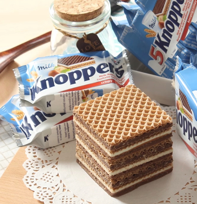 Wafle Knoppers Baton Orzechowy Kakaowe Wafelki Storck Nadziewane 25gx24