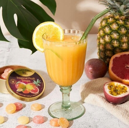 Cukierki Cavendish Tropical Fruit Landrynki Owocowe w puszce Mix 200g DE