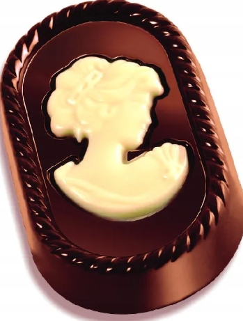 Solidarność Czekoladki Delfina P. Czekolada z Likierem Adwokat Święta 480g prezent bombonierka